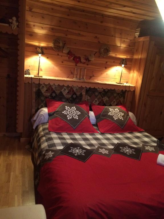 Chalet Pomme De Pin 5 Chambres 12 A 14 Personnes Formigueres Exterior photo